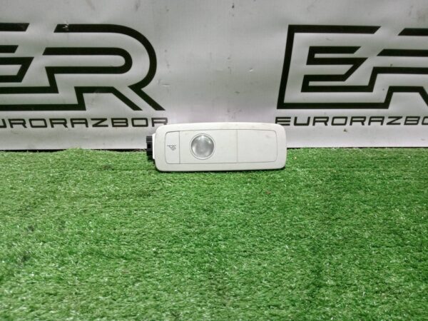 Фонарь салона (плафон) задний Volkswagen Touareg