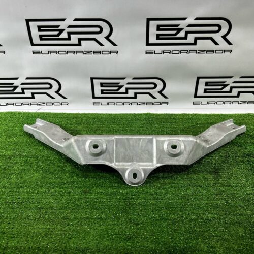 Кронштейн (крепление) радиатора Mercedes Benz C292