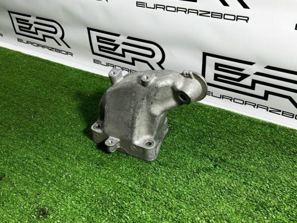 Кронштейн двигателя левый Mercedes Benz GLE Coupe