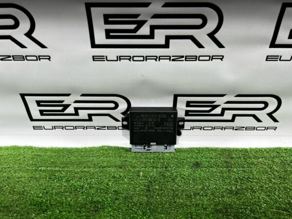 Блок управления парктрониками Mercedes Benz C292