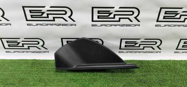 Декоративная накладка торпедо левая Mercedes Benz