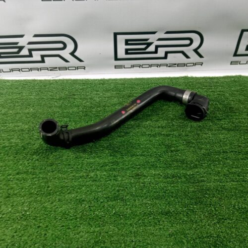 Патрубок охлаждения Land Rover Range Rover Evoque