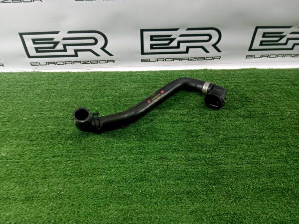 Патрубок охлаждения Land Rover Range Rover Evoque