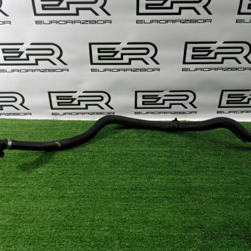 Патрубок охлаждения Land Rover Range Rover Evoque