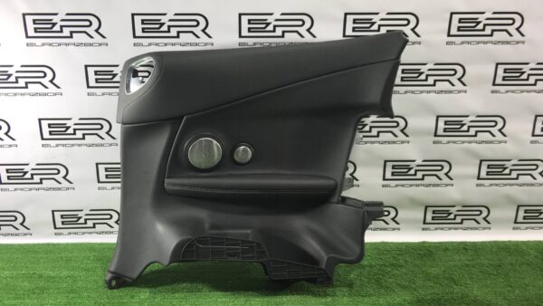 Обшивка двери задней правой Mercedes Benz C292