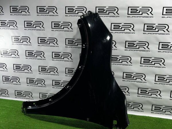 Крыло переднее левое Kia Sorento 3 UM