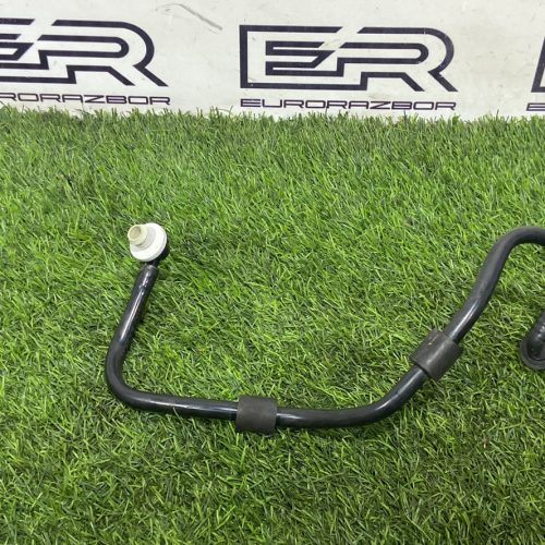 Трубка вакуумная Mercedes W205