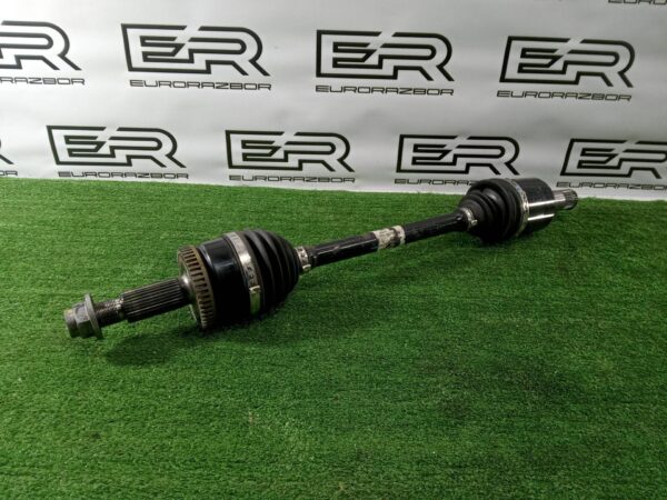 Полуось передняя правая Kia Sportage 4 рест.