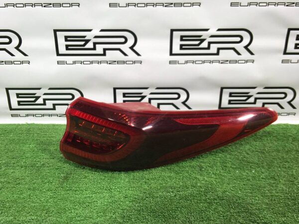 Фонарь задний правый Kia Sportage 4 рест.