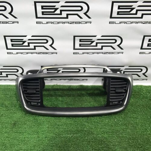 Дефлектор обдува салона центральный Kia Sorento