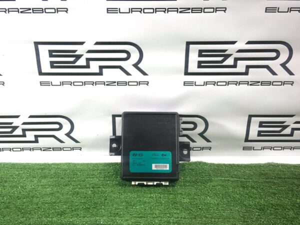 Блок управления крышкой багажника Kia Sorento 3 UM