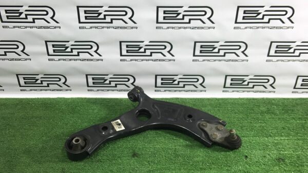 Рычаг передний правый Kia Sorento 3 UM