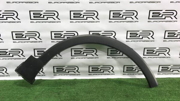 Накладка колесной арки передний правый Kia Sorento