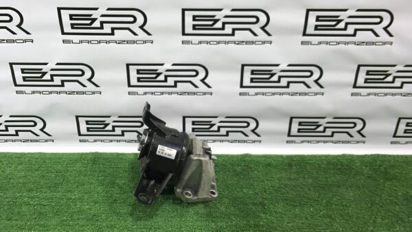 Подушка крепления КПП Kia Sorento 3 UM