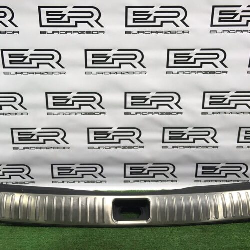 Накладка замка багажника Kia Sorento Prime