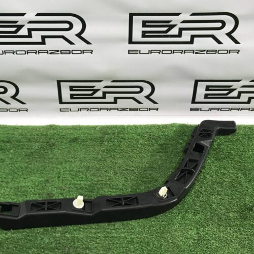 Крепление фары (кронштейн фары) правой Kia Sorento