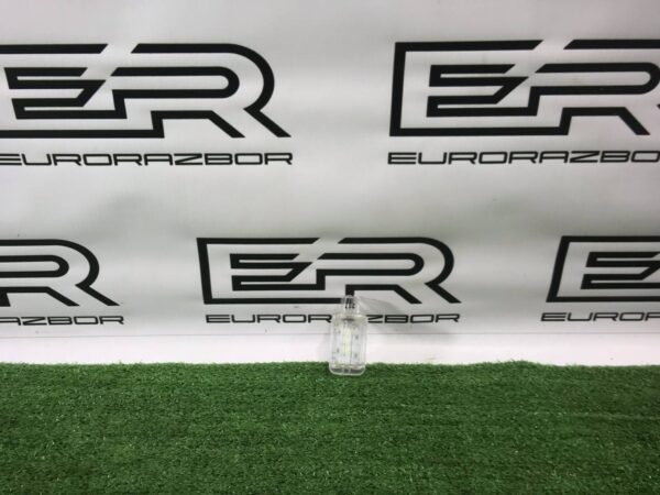 Фонарь освещения багажника Land Rover Range Rover