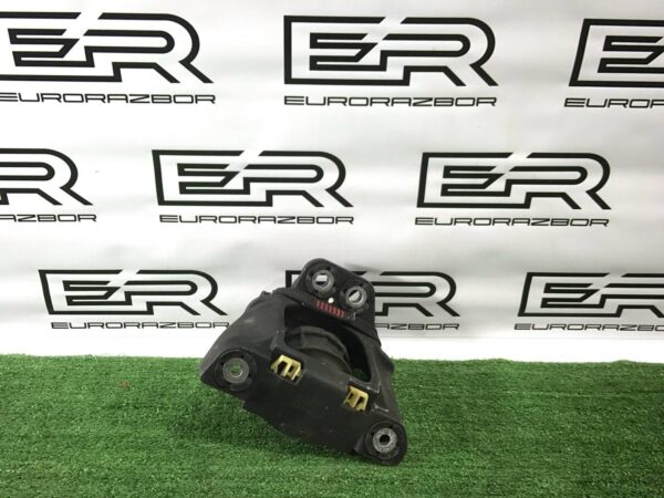 Подушка двигателя Volvo XC90