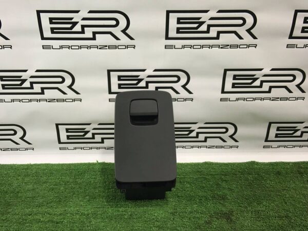 Бардачок маленький Volvo XC90