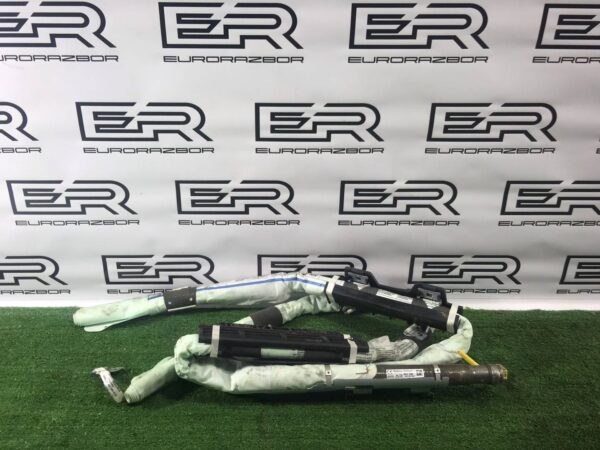 Шторка безопасности левая Kia Sorento