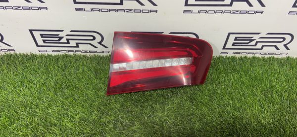 Фонарь крышки багажника правый Mercedes GLC X253