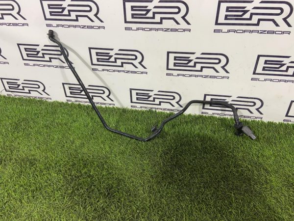 Трубка вакуумная Audi Q8 4M