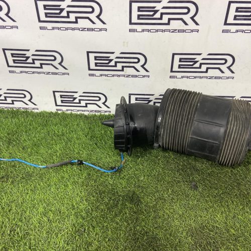 Пневмобаллон задний правый Audi Q7/Q8