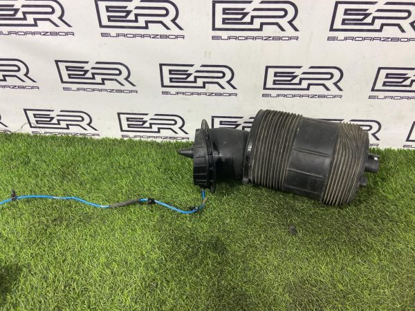 Пневмобаллон задний правый Audi Q7/Q8