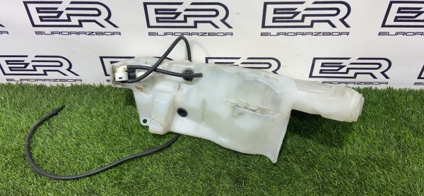 Бачок омывателя Range Rover Velar L560