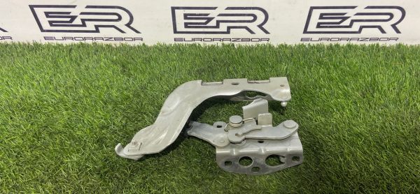 Петля капота правая Mercedes С238