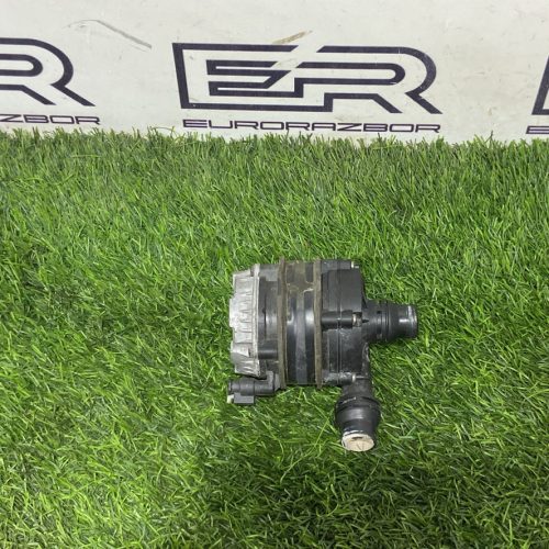 Насос антифриза дополнительный Mercedes W205