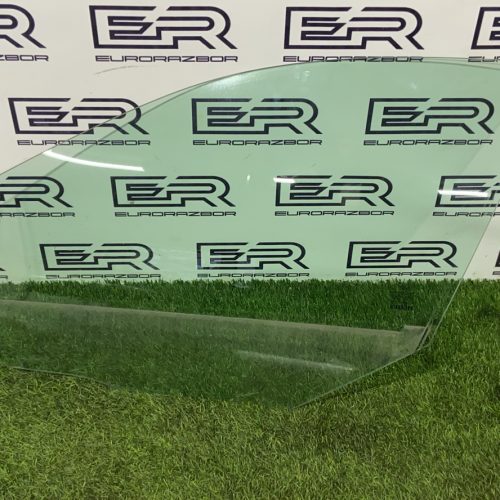 Стекло двери переднее левое Mercedes W212