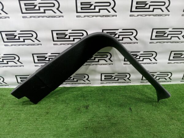 Обшивка крышки багажника левая Volvo XC90