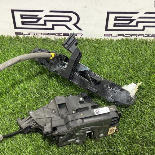 Замок задней левой двери Mercedes W205