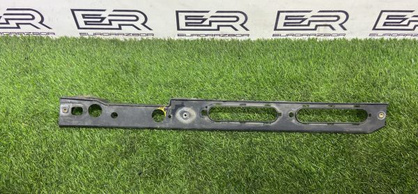 Кронштейн крыла передний правый Range Rover L405 L494