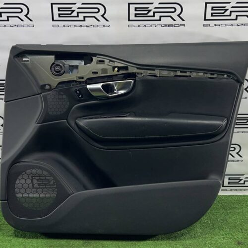 Обшивка двери передней правой Volvo XC90 2