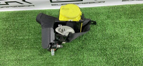 Ремень безопасности на Kia Sorento