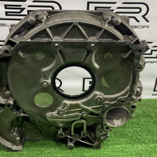 Крышка двигателя Mercedes OM651