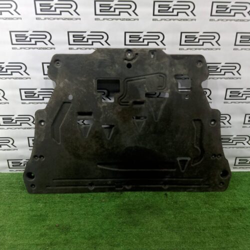 Пыльник двигателя Volvo XC90