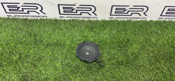 Динамик Mercedes W205