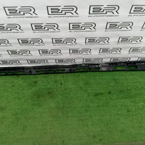 Кронштейн порога Mercedes GLC