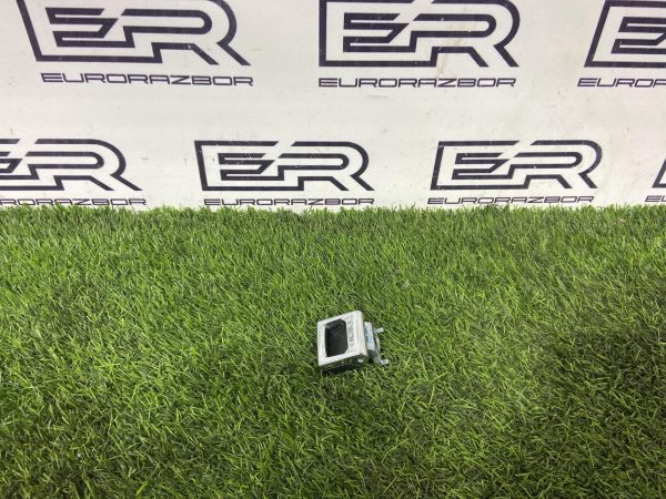 Крючок в багажник Audi Q8 4M