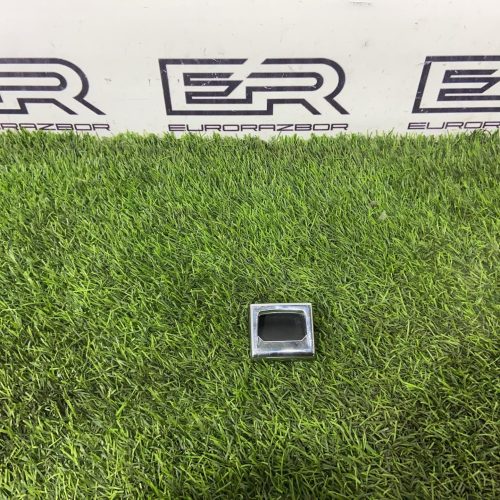 Крючок в багажник Audi Q8 4M