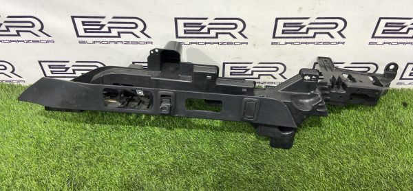 Кронштейн полки багажника Range Rover Velar L560 и Jaguar F Pace X761