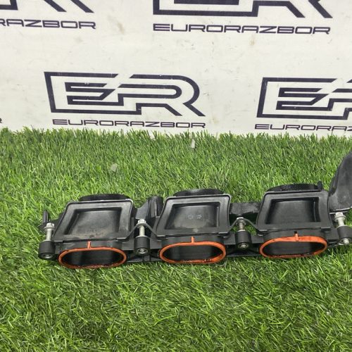 Промежуточный фланец впускного коллектора левый m276 Mercedes W212