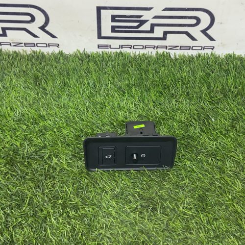 Кнопка открывания багажника Renge Rover L405