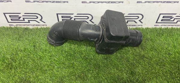 Патрубок воздушного фильтра Range Rover L405