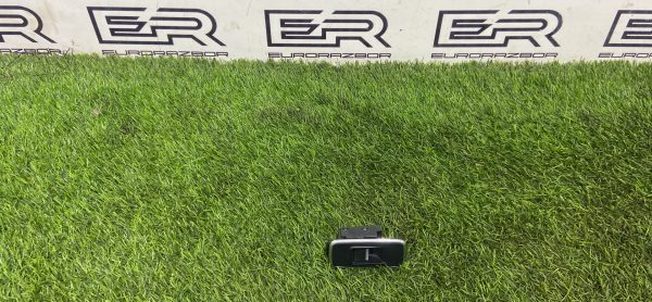 Кнопка стеклоподъёмника Jaguar F Pace