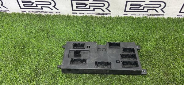 Блок управления бортовой сетью Range Rover L405