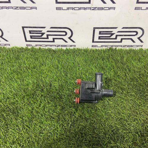 Дополнительный насос ож Audi Q8 4M